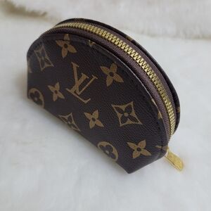 LVeee Brown Monogram Coin Pouch